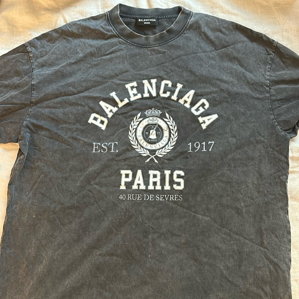 Balenciaga tee shirt